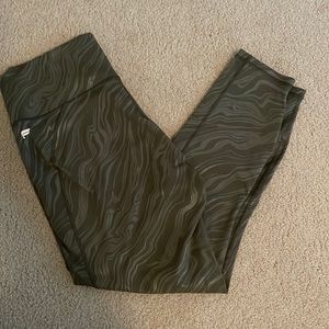 Large, army green/swirl, Fabletics Powerhold Leggings